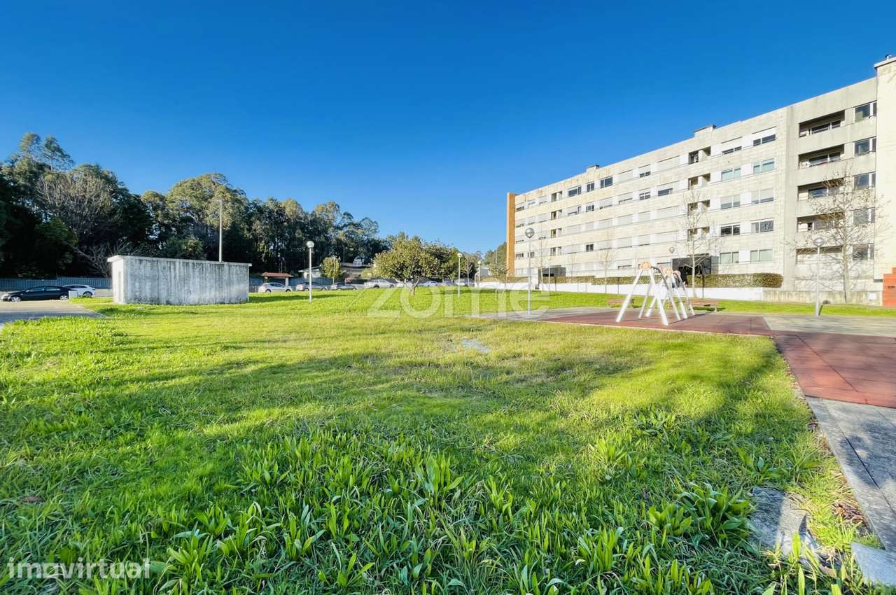 Terreno com 159 M2 para comercio junto da Universidade da Maia-Porto - Grande imagem: 3/17