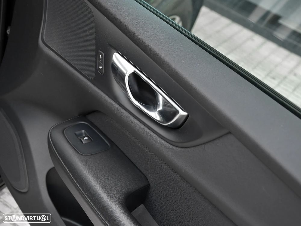 Volvo V60 2.0 D3 - 16