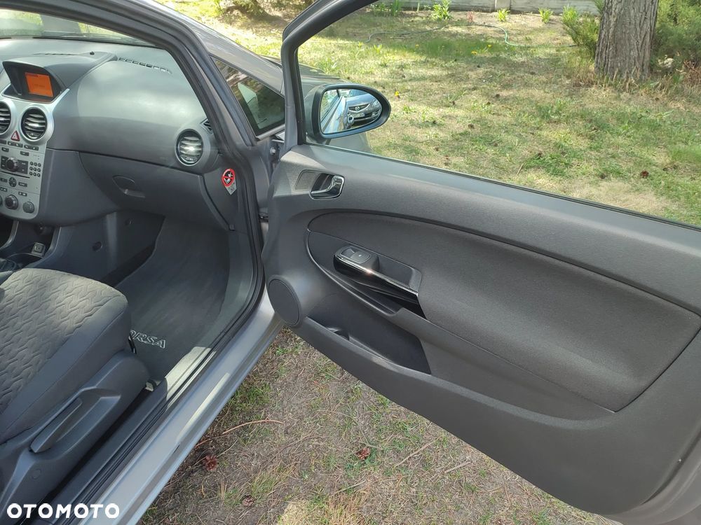 Opel Corsa 1.4 16V Active - 20