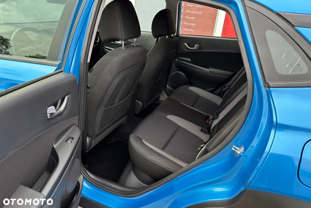 Hyundai Kona - 32