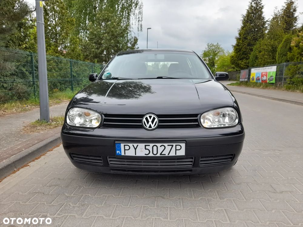Volkswagen Golf - 2