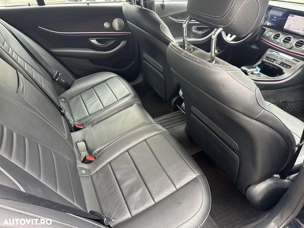 Mercedes-Benz E 300 Aut. - 11