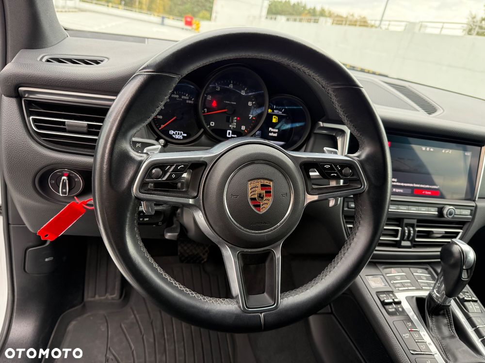 Porsche Macan - 18