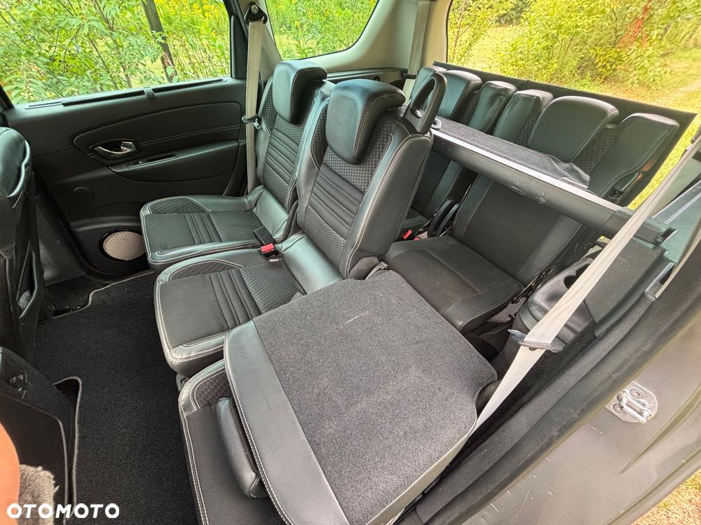 Renault Grand Scenic ENERGY TCe 115 Bose Edition - 23