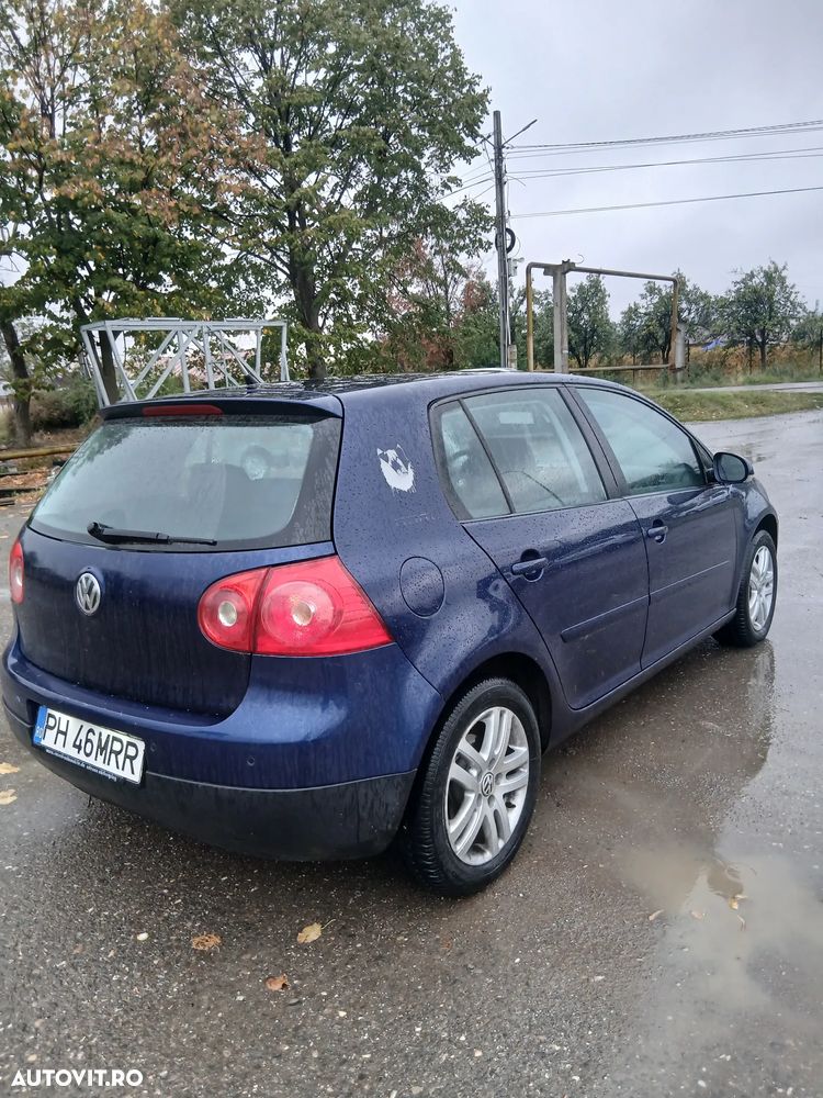 Volkswagen Golf - 5