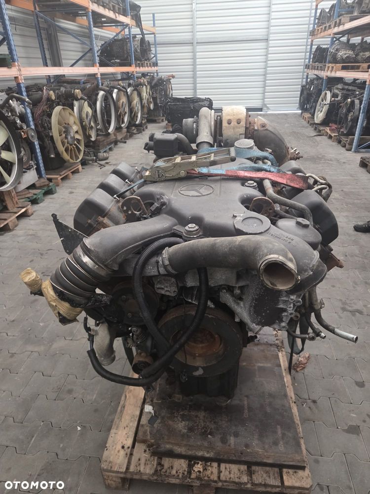 SILNIK MERCEDES ACTROS  OM501 V6 - 7