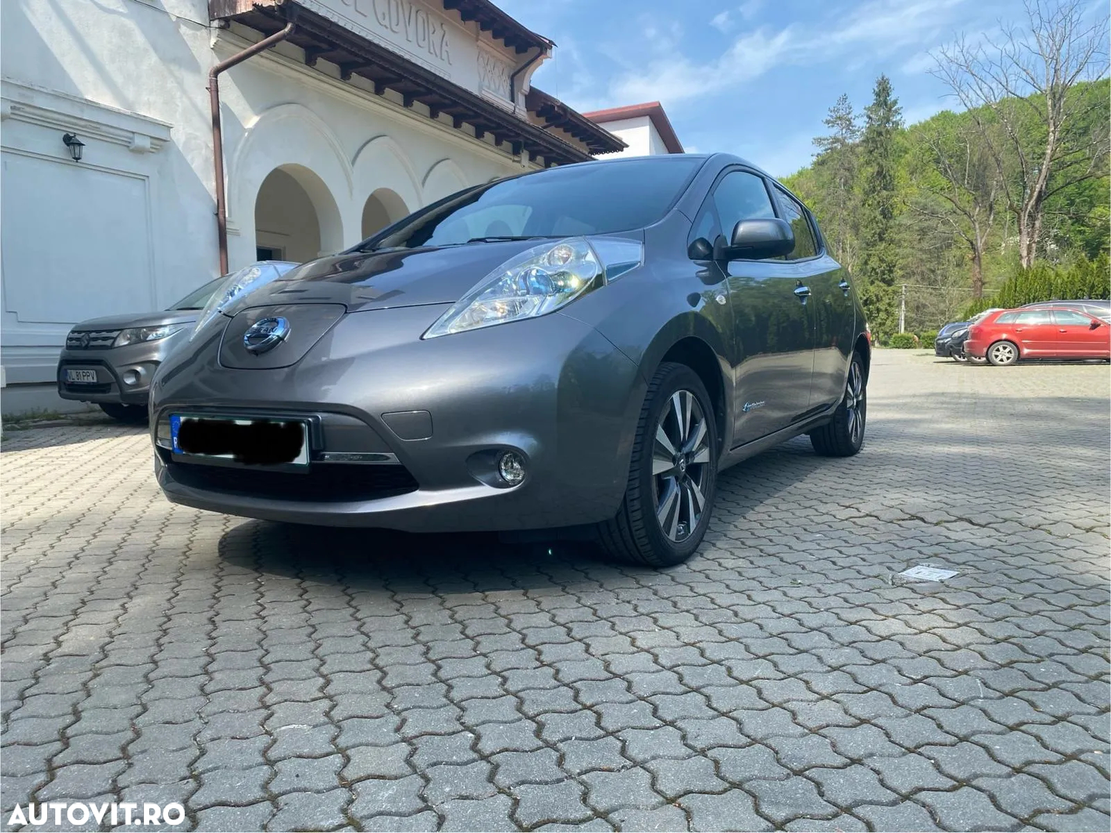 Nissan LEAF - 2