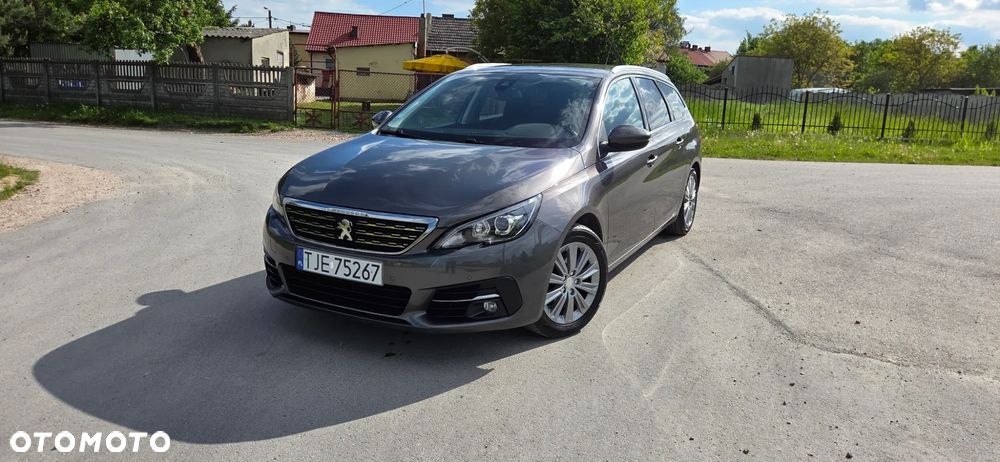 Peugeot 308 - 1