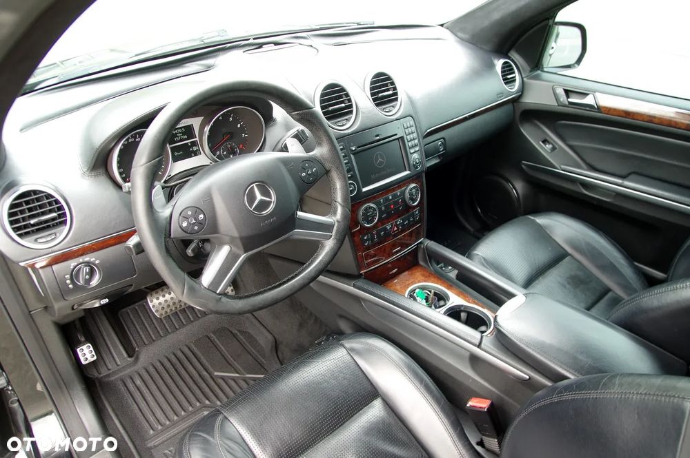 Mercedes-Benz ML 63 AMG 4Matic 7G-TRONIC 10th Anniversary - 5