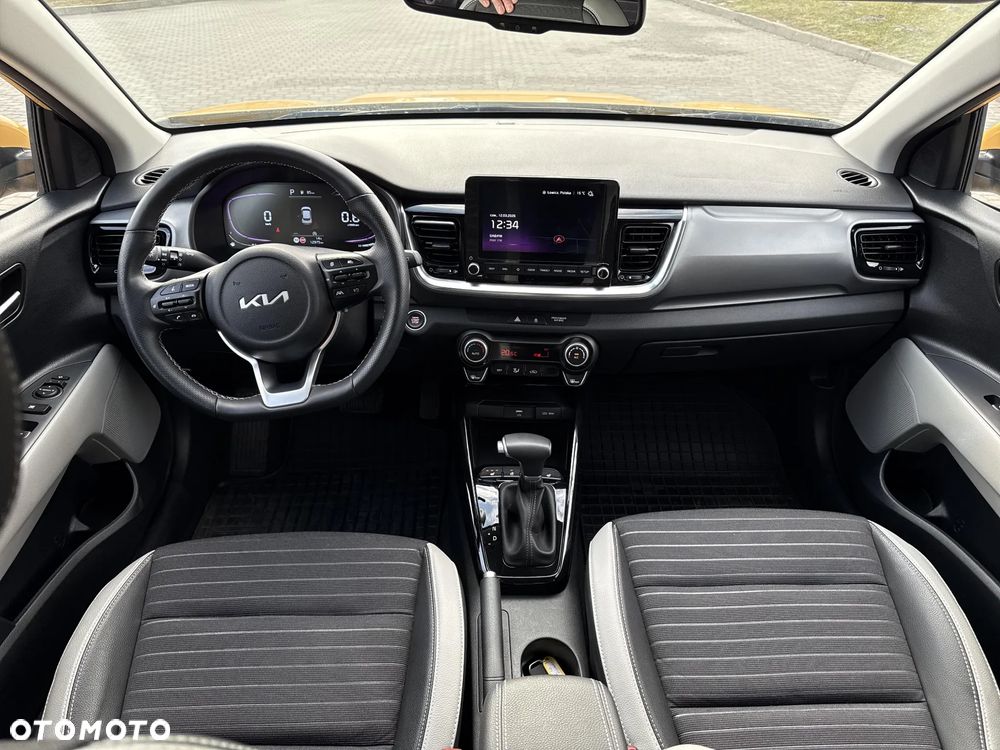 Kia Stonic 1.0 T-GDI L Business Line DCT - 26