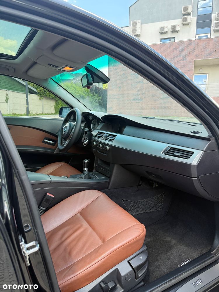 BMW Seria 5 525i - 21