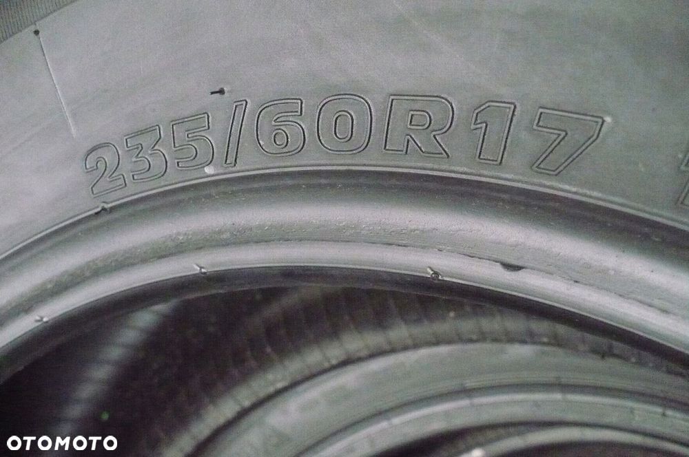 2x KUMHO Solus KH15 235/60R17 7,8mm 2022 - 2