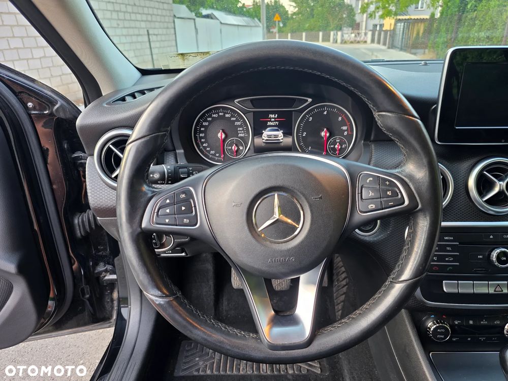 Mercedes-Benz Klasa A 180 CDI - 25