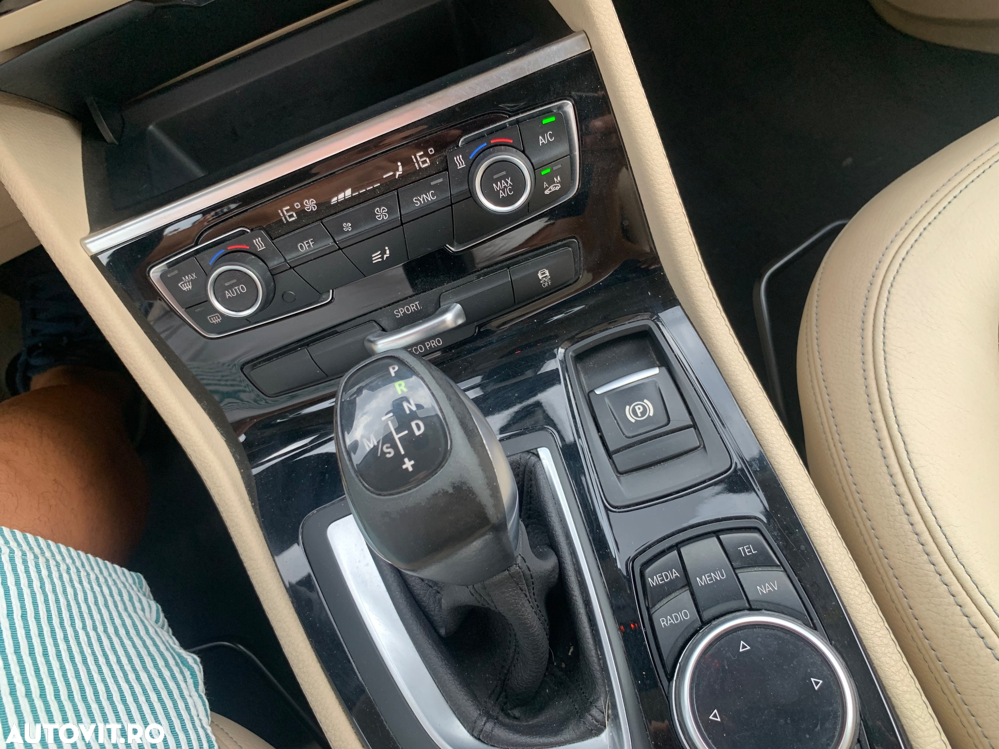 BMW Seria 2 218d Active Tourer Aut. Luxury Line - 33