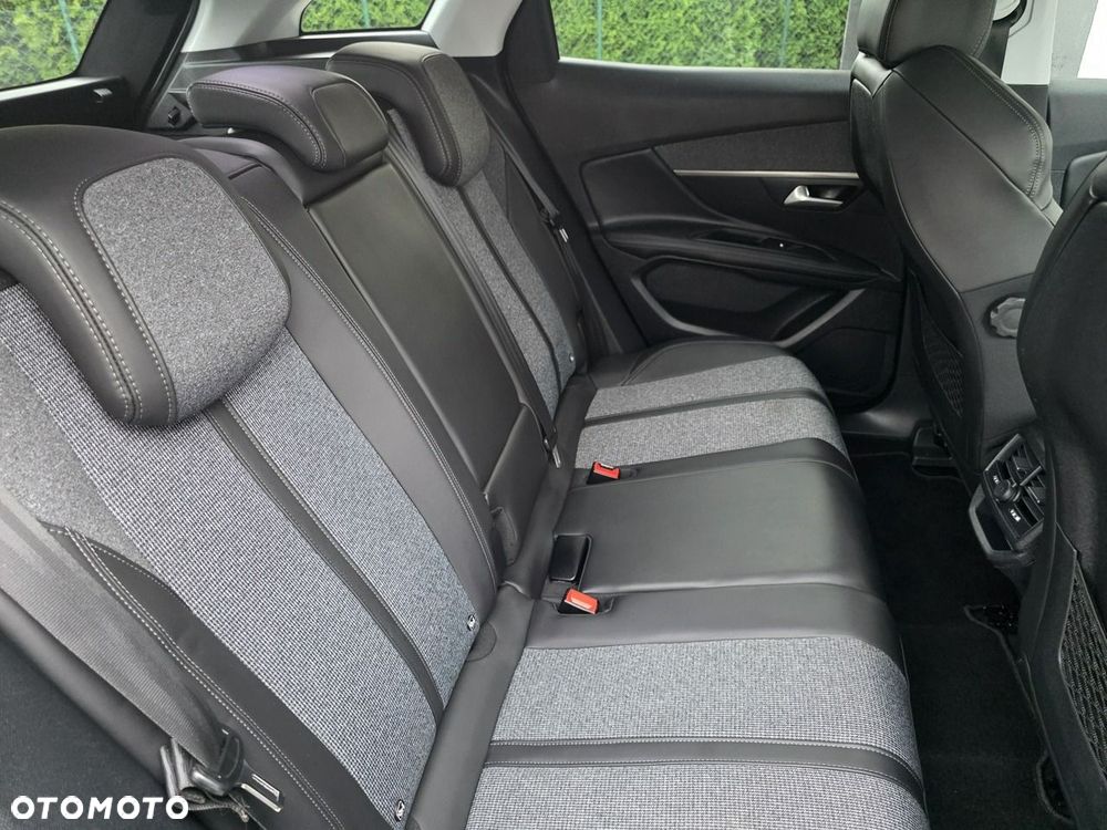 Peugeot 3008 - 22
