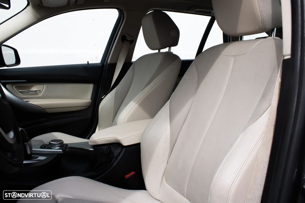 BMW 320 d Touring Aut. Efficient Dynamics Edition Sport Line - 12