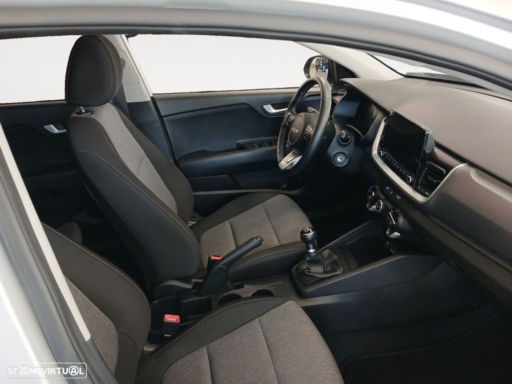 Kia Stonic 1.2 MPi Dynamic - 15