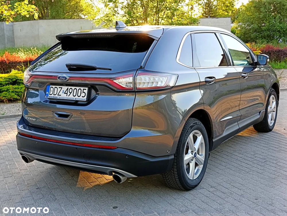 Ford Edge 2.0 TDCi Twin-Turbo 4WD Titanium - 3