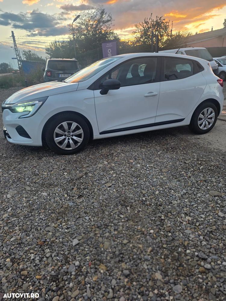Renault Clio - 22