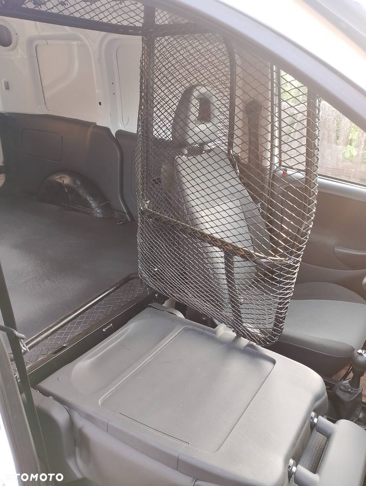 Opel Combo - 22