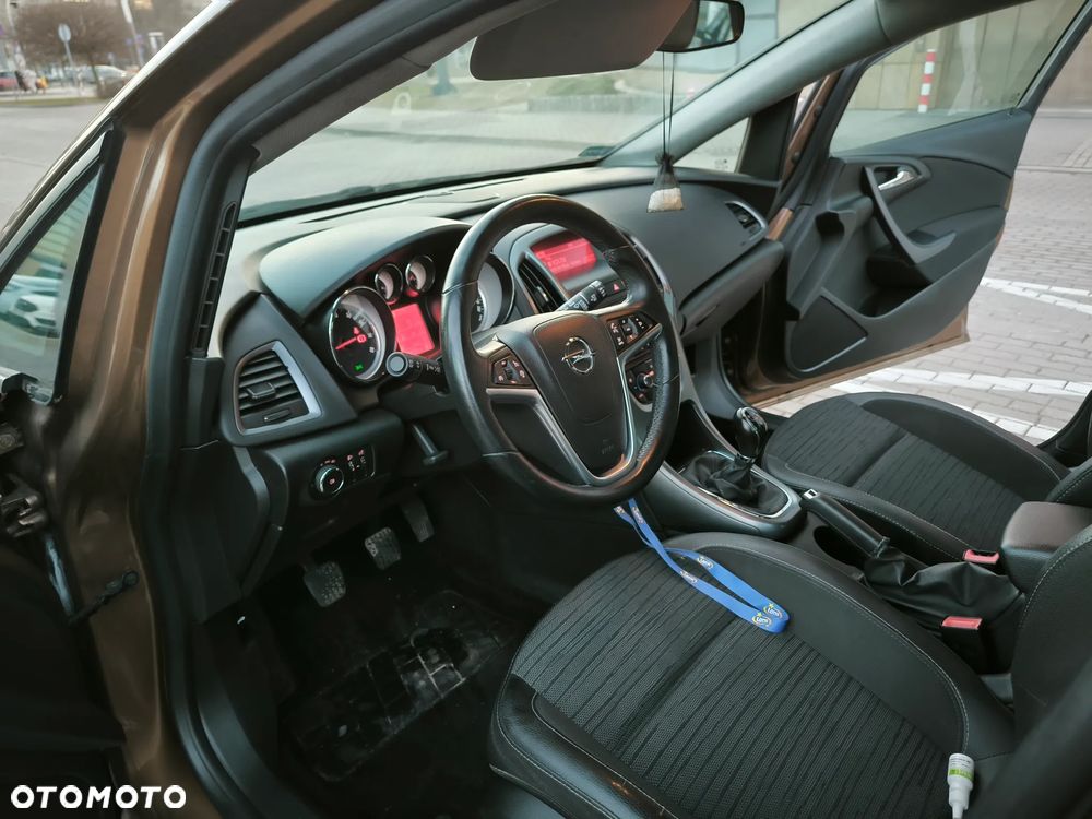 Opel Astra - 18