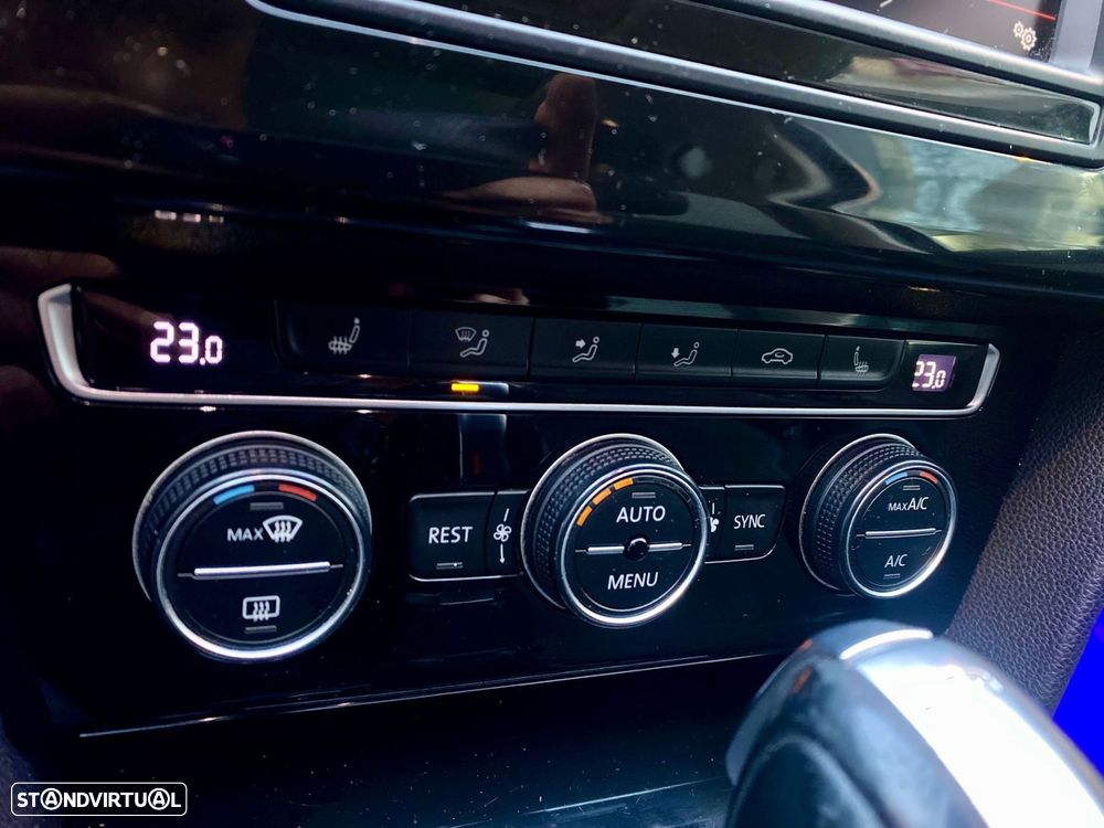 VW Passat Variant 2.0 TDi DSG (BlueMotion ) Comfortline - 22