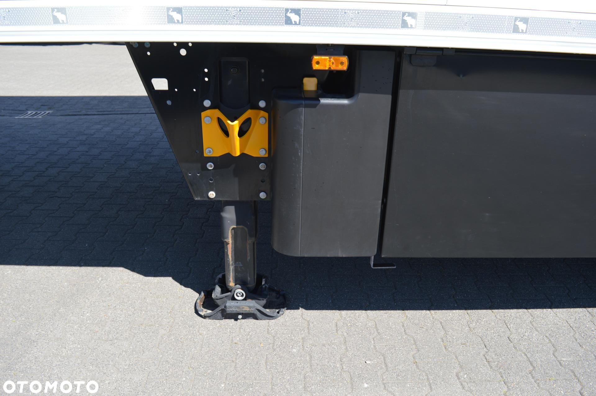 Schmitz Cargobull SKO FP 45 ThermoKing SLXi 300 - 17