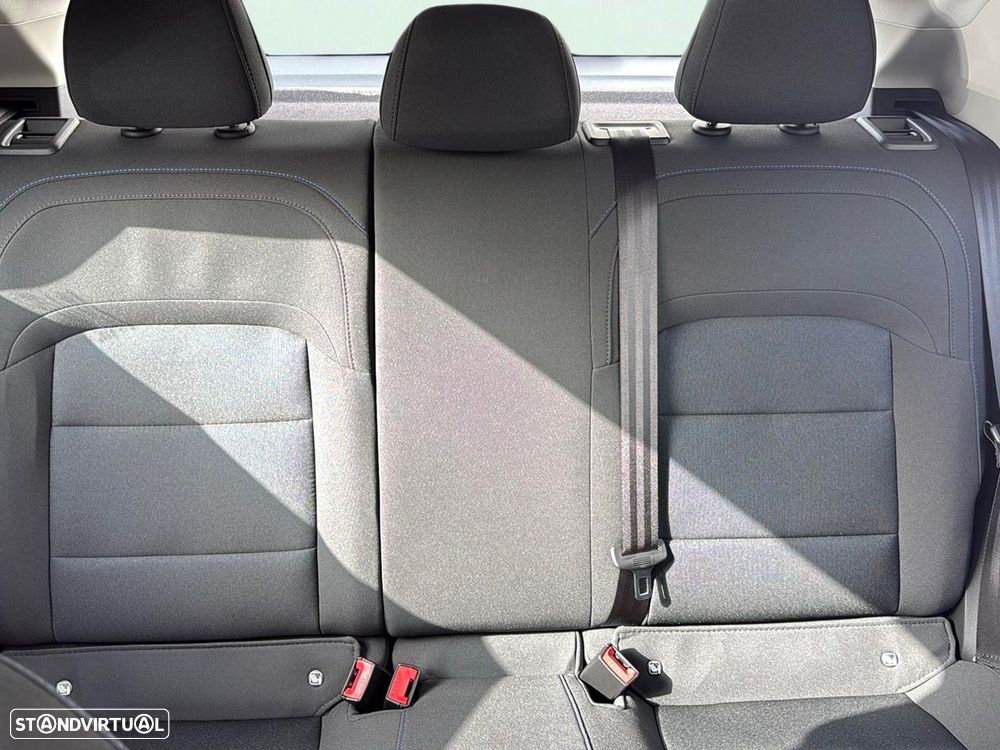 MG MG4 51 kWh Standard - 12