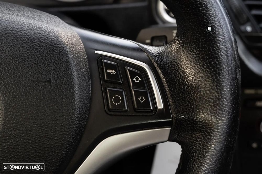 BMW X1 18 d sDrive Auto xLine - 36