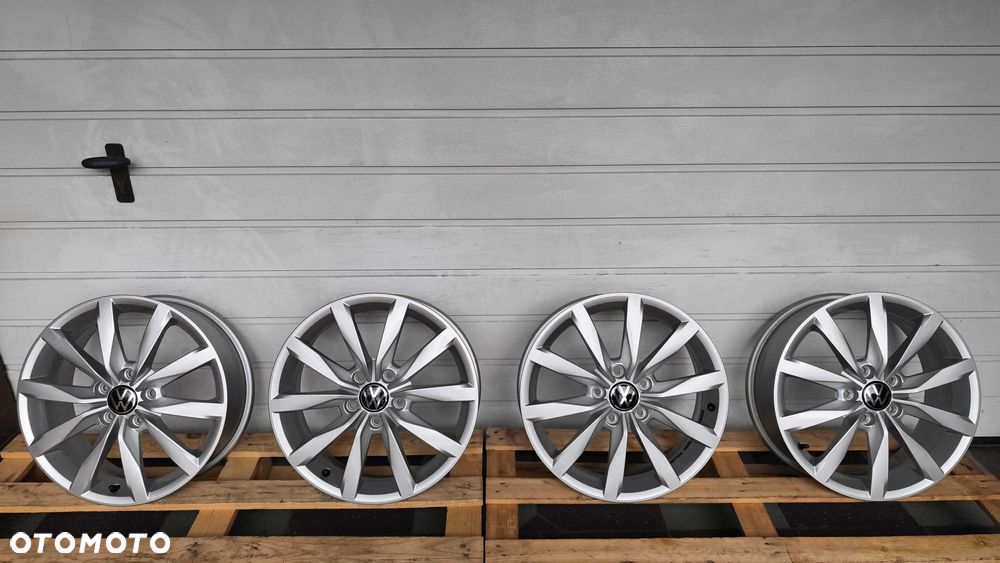 Felgi aluminiowe Vw Golf 7 6 Audi Skoda Seat 17" 5x112 Et48 (GD1220) - 2