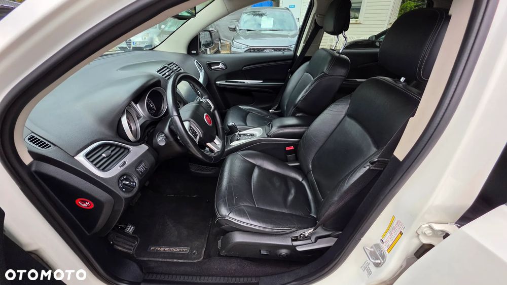 Fiat Freemont 2.0 Multijet 16V DPF Automatik Allrad Lounge - 13