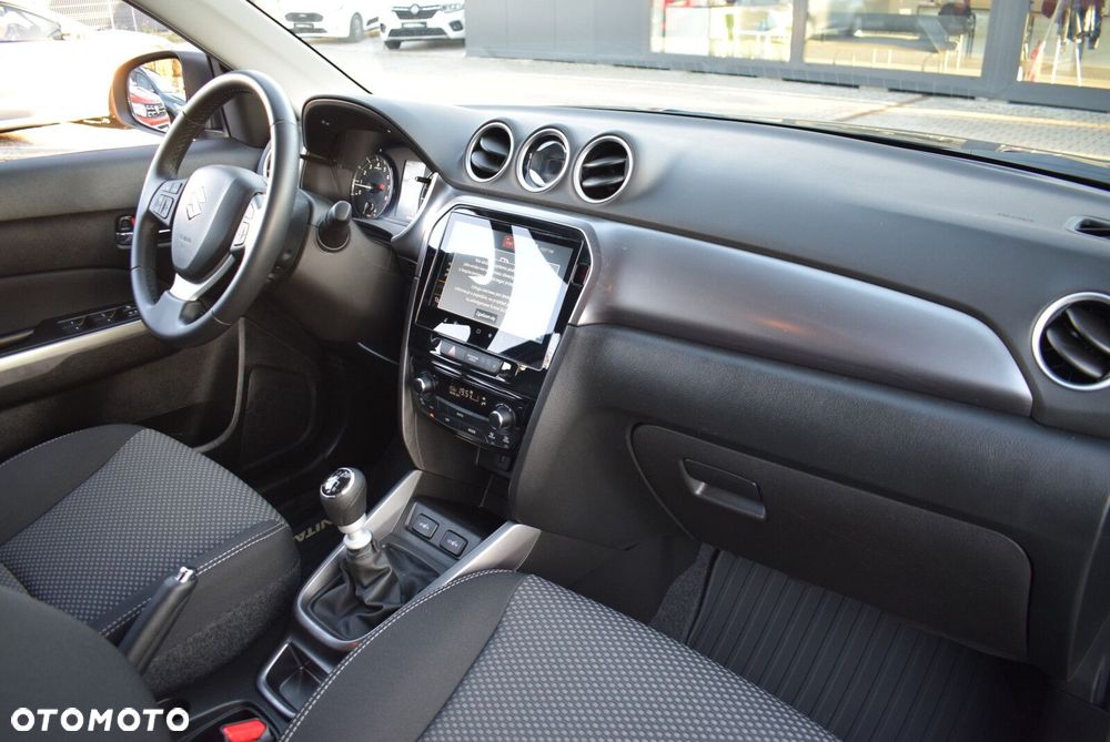 Suzuki Vitara - 26