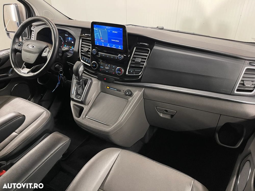 Ford Tourneo Custom Bus 320 2.0 EcoBlue 185 CP L2H1 Titanium Aut. - 9