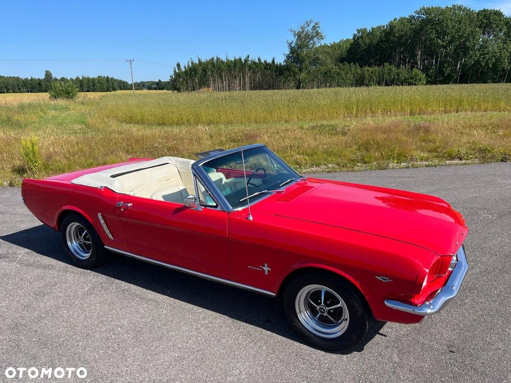 Ford Mustang - 17