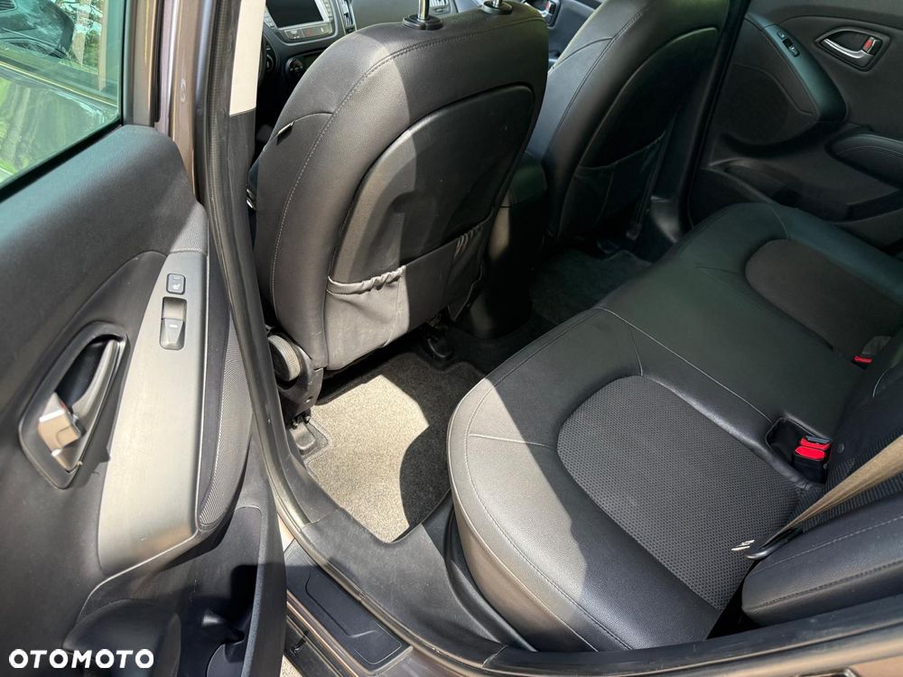 Hyundai ix35 1.6 2WD blue Style - 12