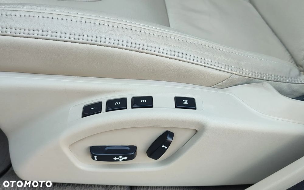 Volvo S60 D3 Geartronic Summum - 14