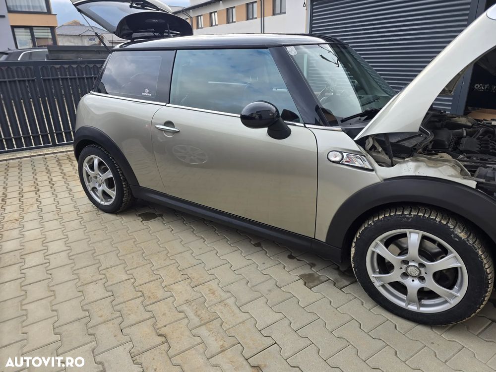 Mini Cooper S Standard - 7