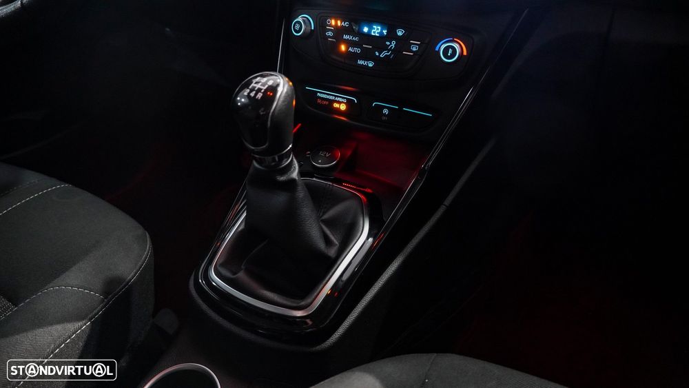 Ford B-Max 1.5 TDCi Titanium - 45