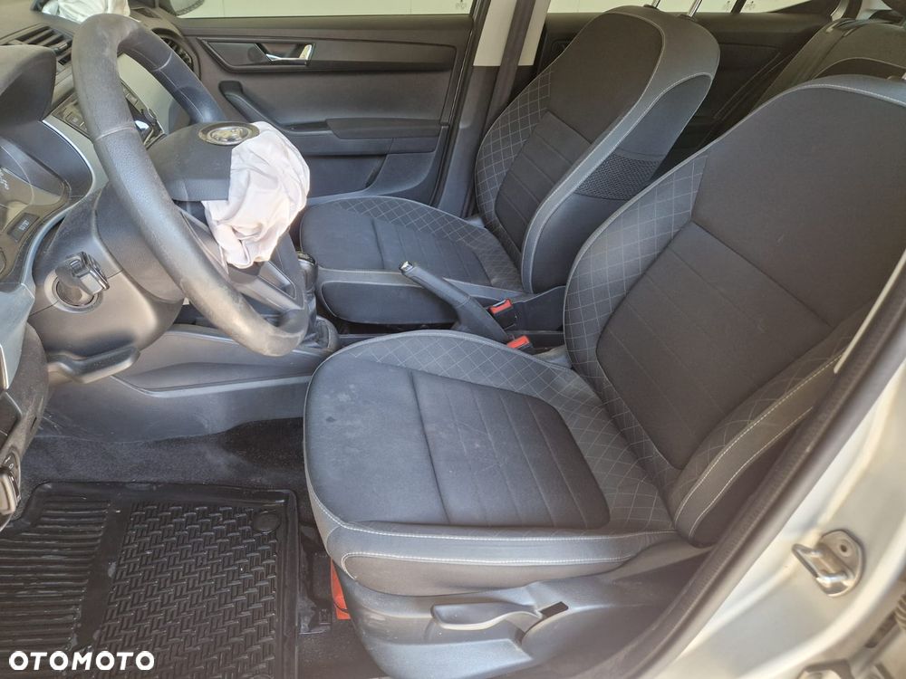 Skoda Fabia 1.0 TSI Ambition - 10