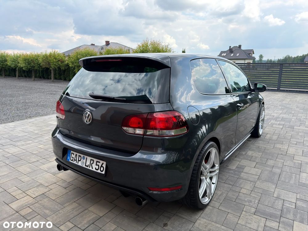 Volkswagen Golf 2.0 GTI - 21