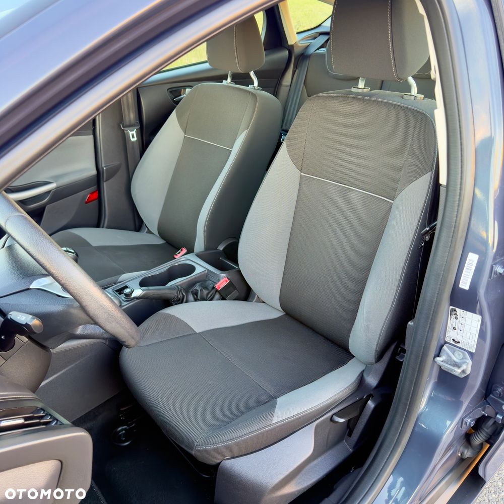 Ford Focus 1.6 Titanium - 11
