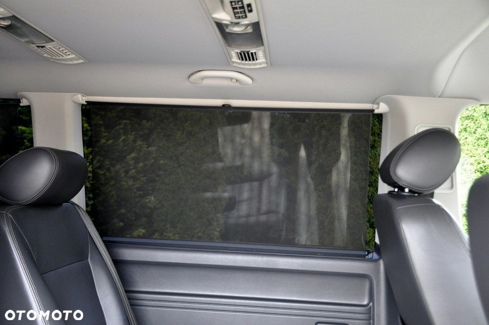 Volkswagen Multivan - 22