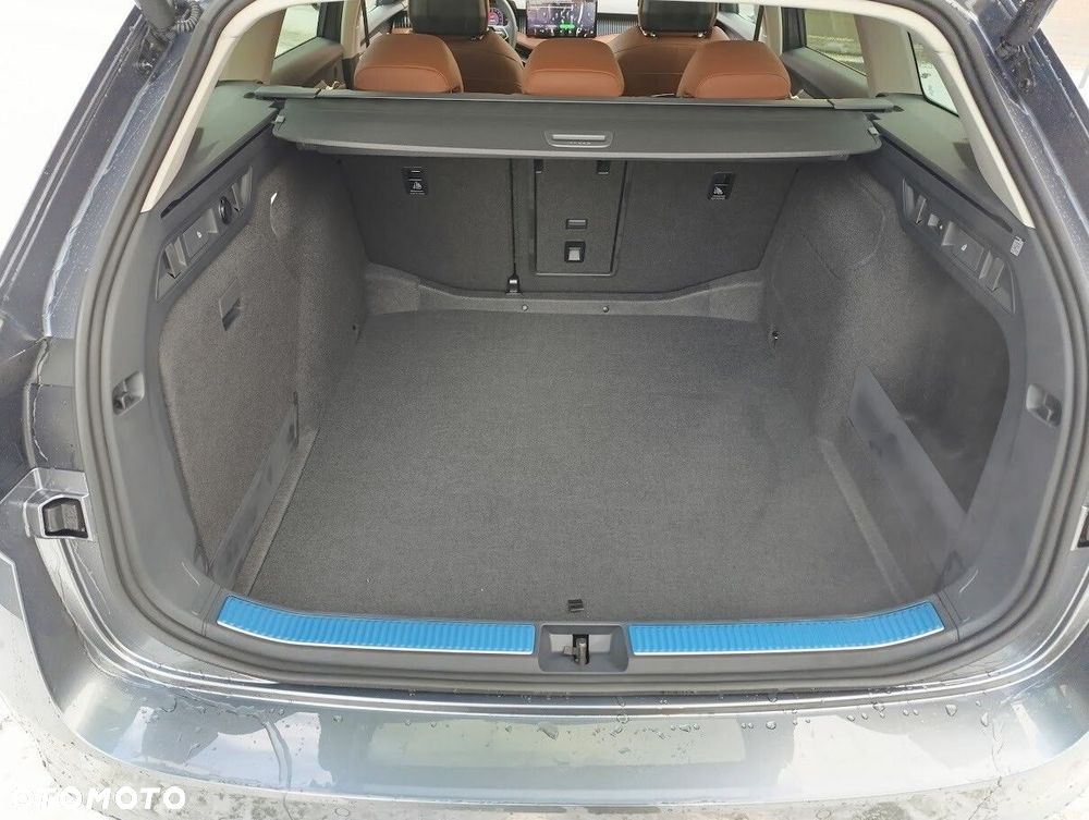 Skoda Superb 2.0 TDI SCR 4x4 L&K DSG - 10