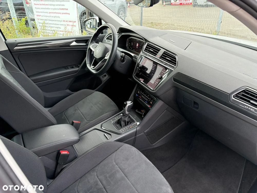 Volkswagen Tiguan 1.5 TSI EVO Elegance DSG - 28