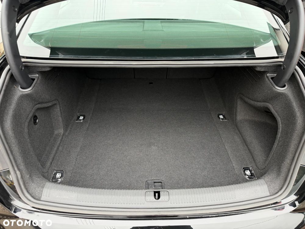 Audi A4 Limousine 35 TDI mHEV Advanced S tronic - 36