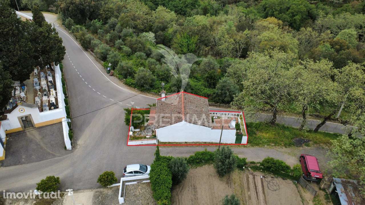 Moradia T2 com quintal - Grande imagem: 3/17