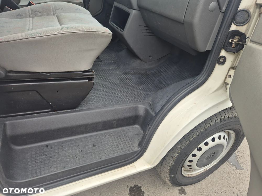 Volkswagen Transporter Standard - 28