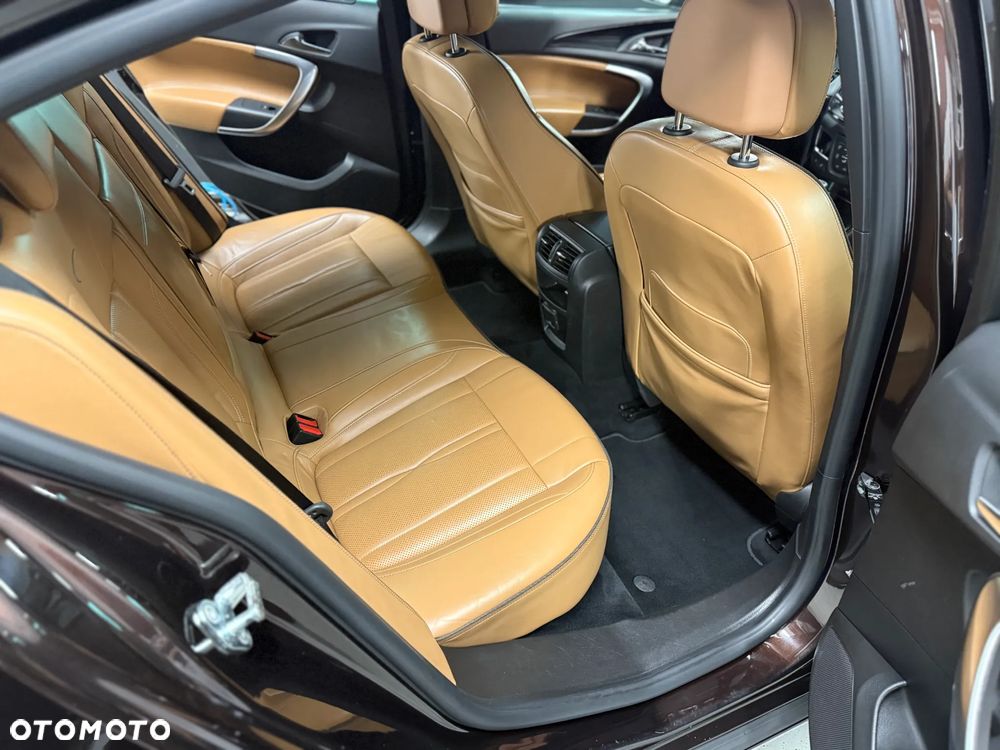 Opel Insignia 2.0 Bi Turbo CDTI 4x4 - 36