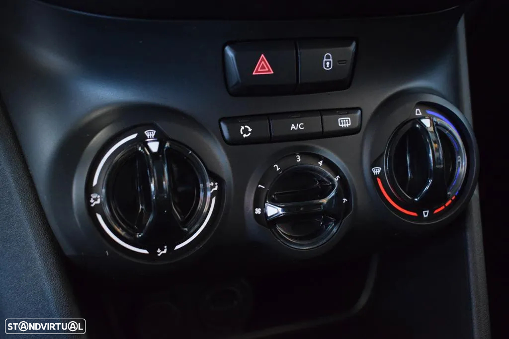 Peugeot 208 1.2 PureTech Signature - 14