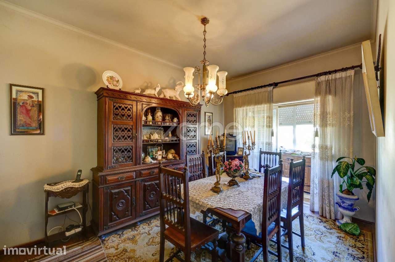 T3 em Porto Salvo | Oportunidade para criar a casa dos seus sonhos - Grande imagem: 5/22
